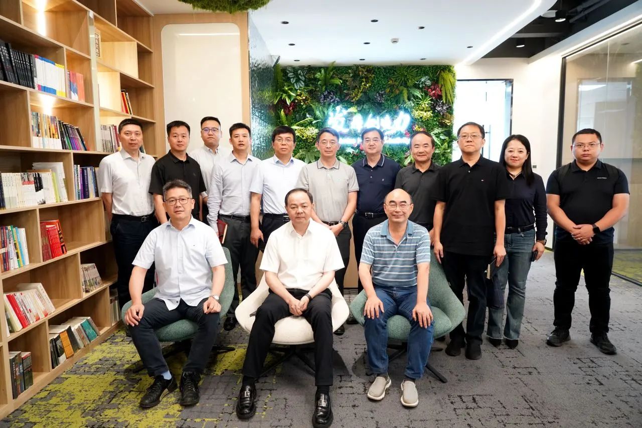 director zheng jianxin and his team of the major investment promotion working group visited abachem.